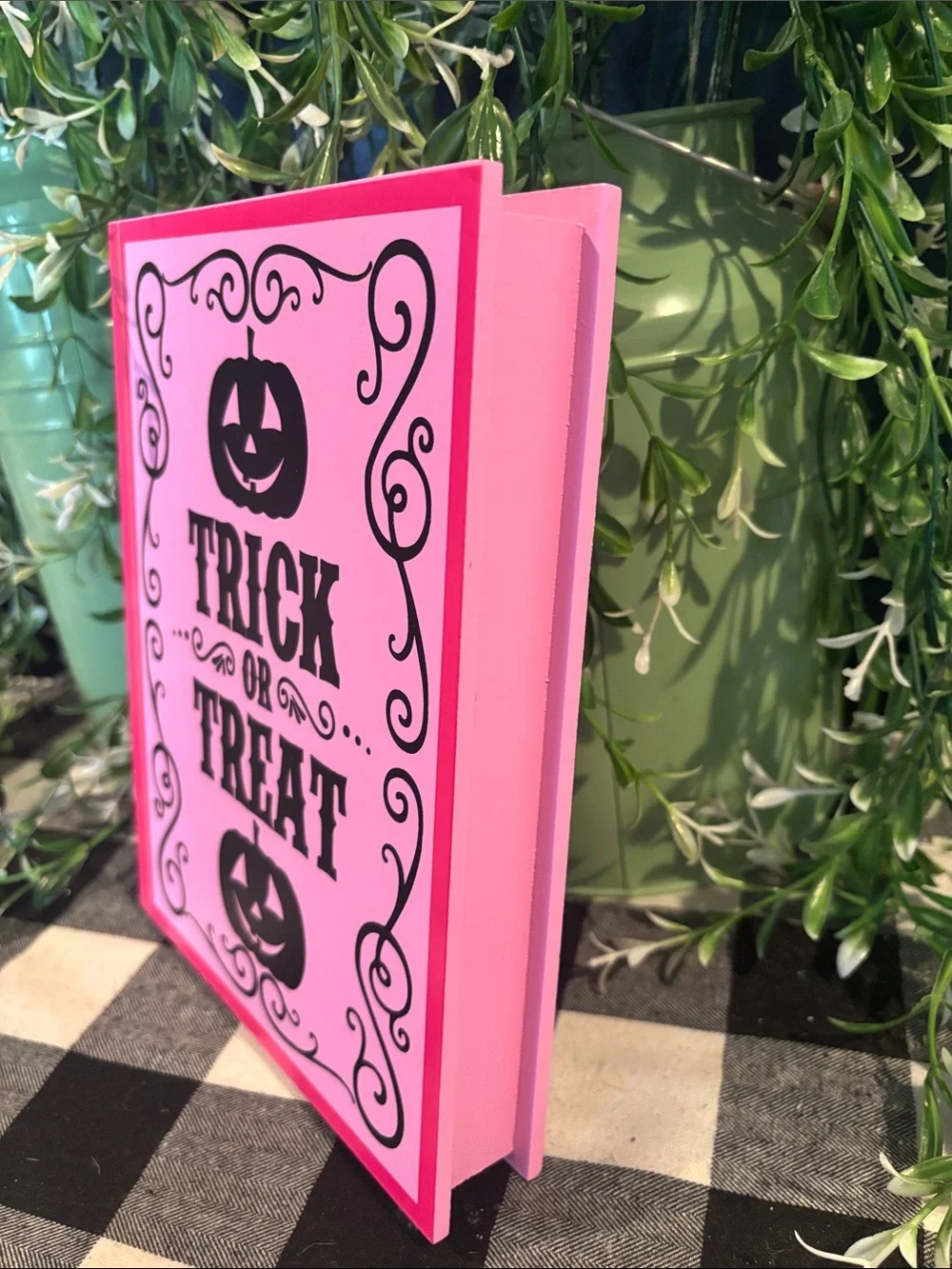 Trick or Treat Halloween Sign - Pink